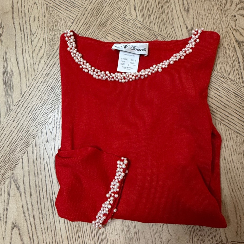 VTG N Touch Large Red Pearl like Beaded Long Sleeve Crewneck Sweater Vintage‎